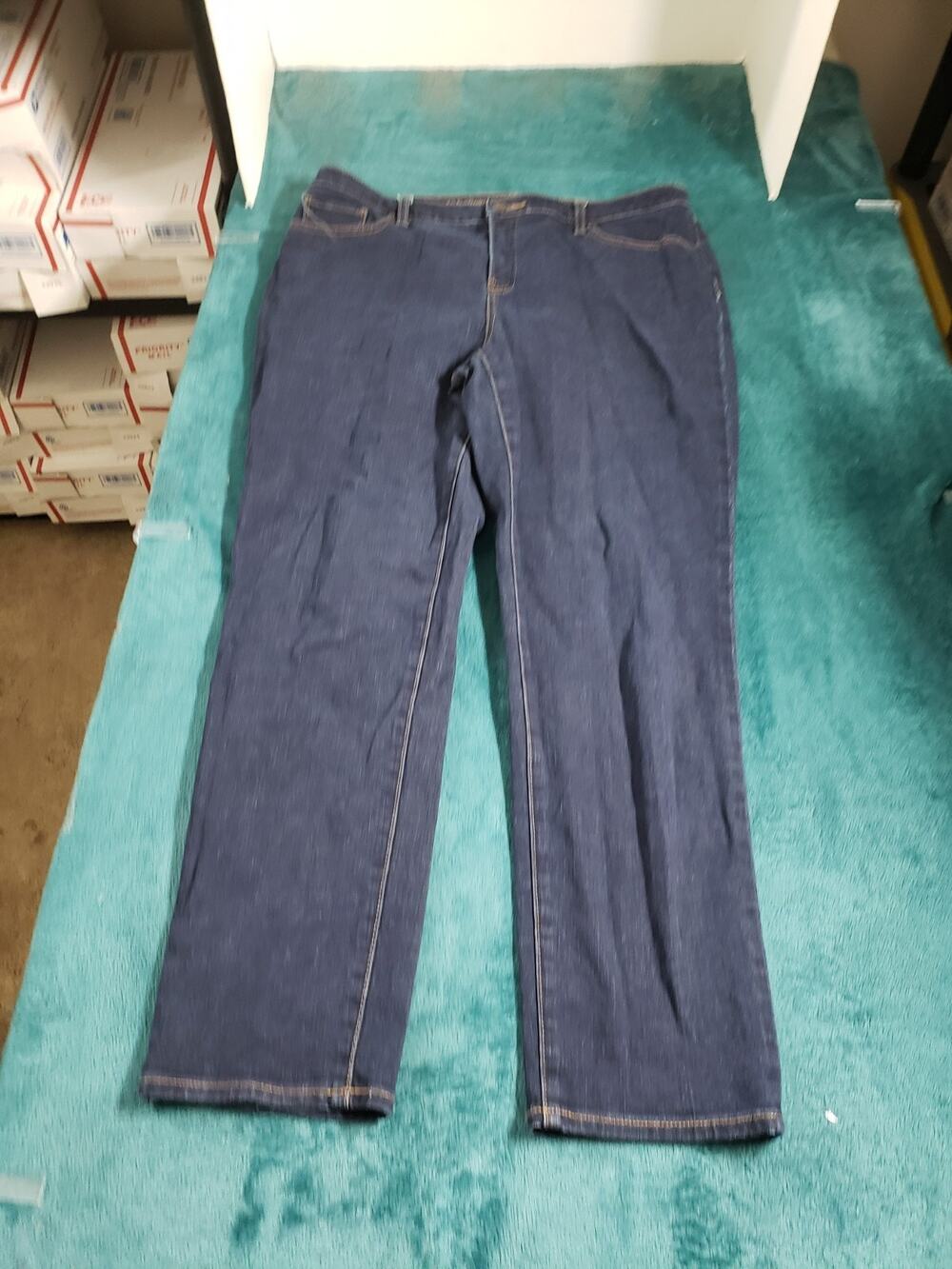 Chicos Jeans Size 1.5 US Size 10 Women Blue Stretch Pants Girlfriend Ankle